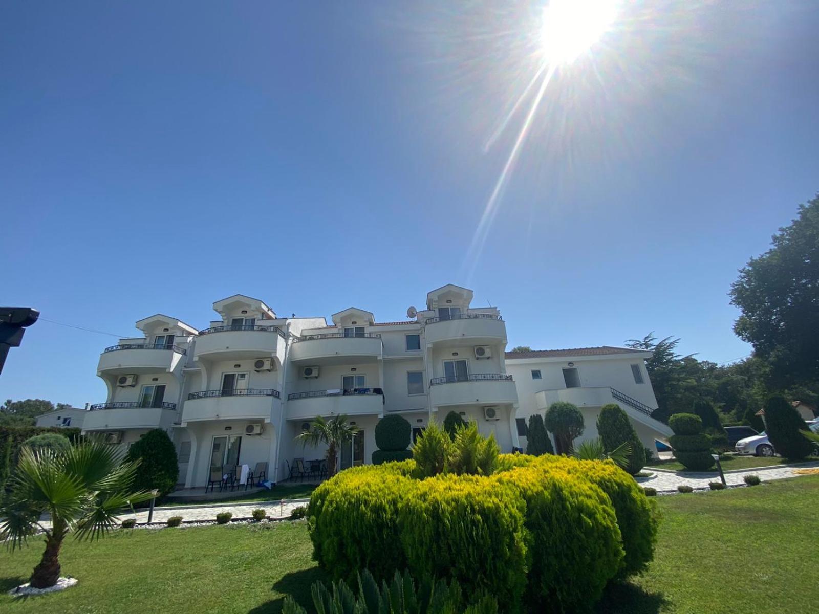 Hotel Comfort & Villas Долішній Штой Екстер'єр фото
